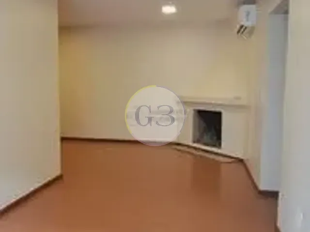Apartamento 3 quartos e 2 banheiros, para alugar, no bairro Centro em Pelotas