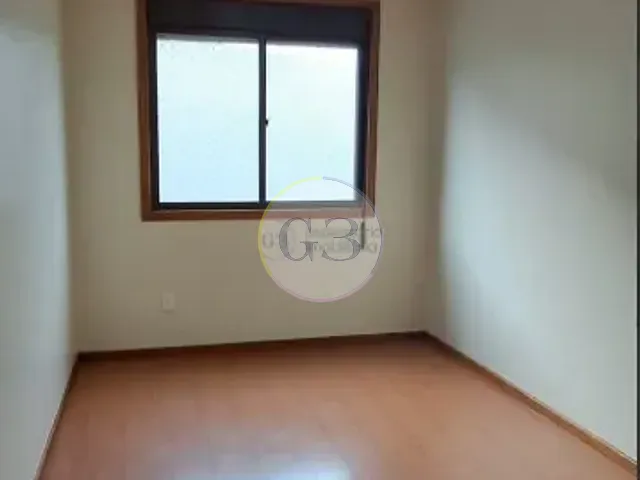 Apartamento 3 quartos e 2 banheiros, para alugar, no bairro Centro em Pelotas