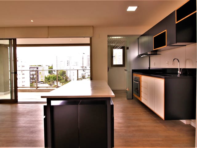 Apartamento com 200m² 2 quartos e 2 banheiros, à venda, no bairro Vila Madalena em São Paulo