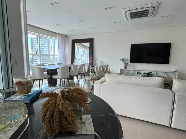Apartamento 3 quartos e 5 banheiros, à venda, no bairro Gleba Fazenda Palhano em Londrina