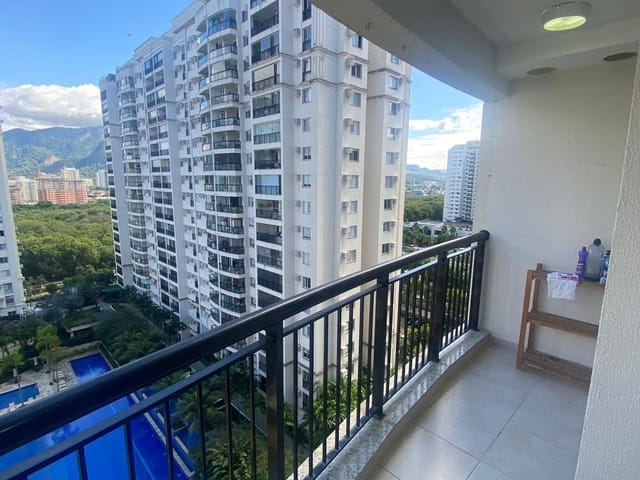 Apartamento com 70m² 2 quartos e 2 banheiros, para alugar, no bairro Jacarepaguá em Rio de Janeiro