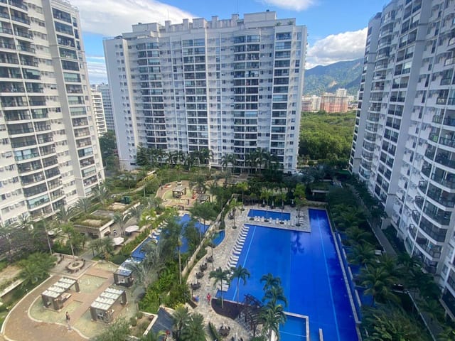 Apartamento com 70m² 2 quartos e 2 banheiros, para alugar, no bairro Jacarepaguá em Rio de Janeiro