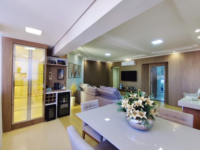 Foto do Apartamento - Amplo apto de 146m² a 1 quadra do Parque do Ingá – Espaço, conforto e localização por R$ 950 mil! | Benites & Gonzaga Imóveis