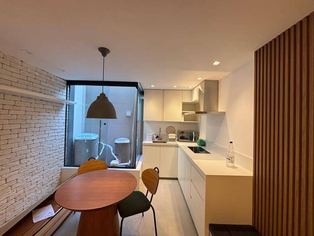 Apartamento com 60m² 1 quarto e 1 banheiro, à venda, no bairro Leblon em Rio de Janeiro