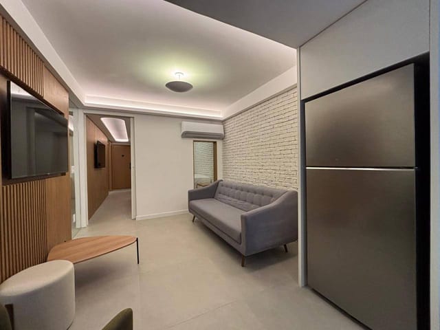 Apartamento com 60m² 1 quarto e 1 banheiro, à venda, no bairro Leblon em Rio de Janeiro