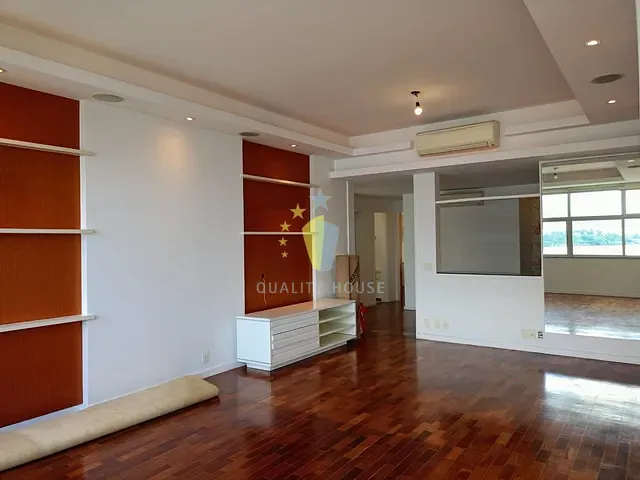 Apartamento com 110m² 3 quartos e 2 banheiros, para alugar, no bairro Lagoa em Rio de Janeiro