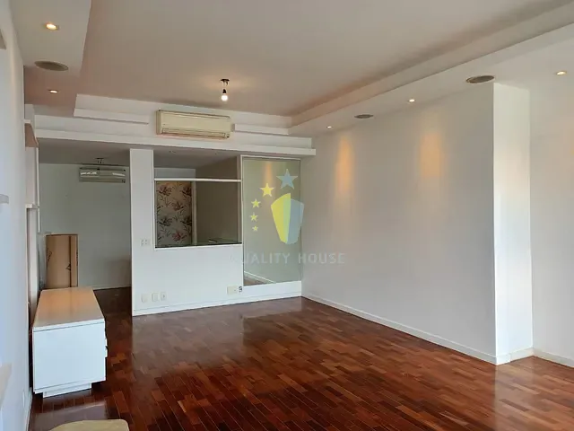 Apartamento com 110m² 3 quartos e 2 banheiros, para alugar, no bairro Lagoa em Rio de Janeiro