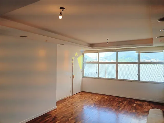 Apartamento com 110m² 3 quartos e 2 banheiros, para alugar, no bairro Lagoa em Rio de Janeiro