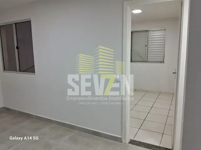 Apartamento com 47m² 2 quartos e 1 banheiro, à venda, no bairro Núcleo Habitacional Vereador Edson Francisco da Silva em Bauru