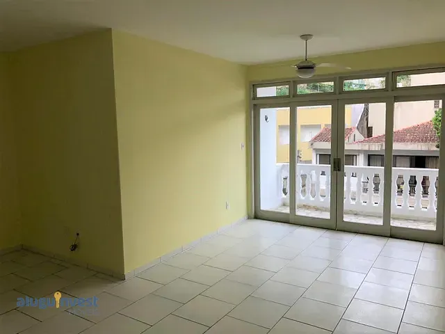 Apartamento 3 quartos e 3 banheiros, à venda, no bairro Coqueiros em Florianópolis