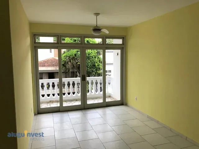 Apartamento 3 quartos e 3 banheiros, à venda, no bairro Coqueiros em Florianópolis