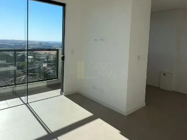 Apartamento 2 quartos e 1 banheiro, à venda, no bairro Centro em Apucarana