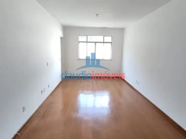Apartamento 2 quartos e 1 banheiro, para alugar, no bairro Santa Rosa em Barra Mansa