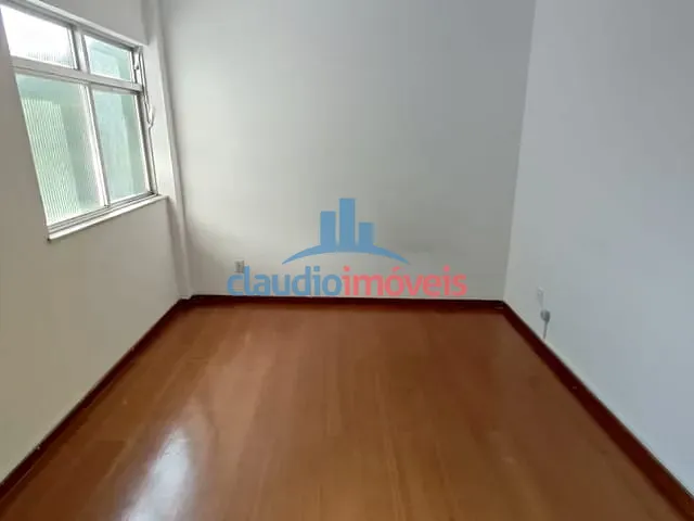 Apartamento 2 quartos e 1 banheiro, para alugar, no bairro Santa Rosa em Barra Mansa