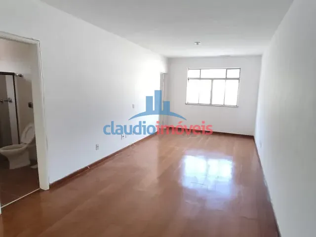 Apartamento 2 quartos e 1 banheiro, para alugar, no bairro Santa Rosa em Barra Mansa