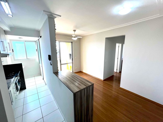 Foto do Apartamento - Apto à venda no Ed. MARCO DOS PIONEIROS c/ 3 dorm. (1 suíte) varanda c/ churrasqueira. 1 vaga coberta. Próximo do Shopping Boulevard Londrina-Pr | EVIDÊNCIA Imóveis