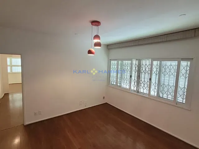 Apartamento com 90m² 3 quartos e 2 banheiros, à venda, no bairro Valparaíso em Petrópolis