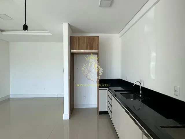 Apartamento 2 quartos e 2 banheiros, à venda, no bairro Centro em Camboriú