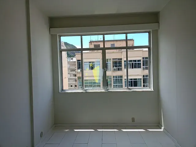 Apartamento com 55m² 1 quarto e 2 banheiros, à venda, no bairro Copacabana em Rio de Janeiro