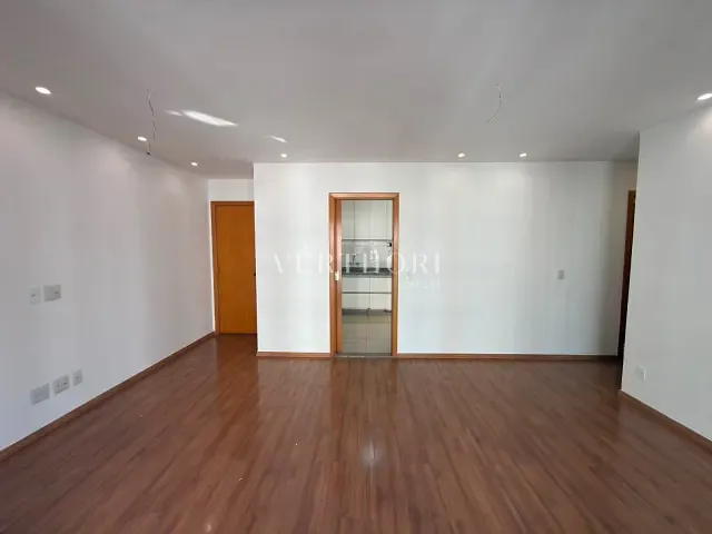 Apartamento 3 quartos e 2 banheiros, para alugar, no bairro Gleba Fazenda Palhano em Londrina