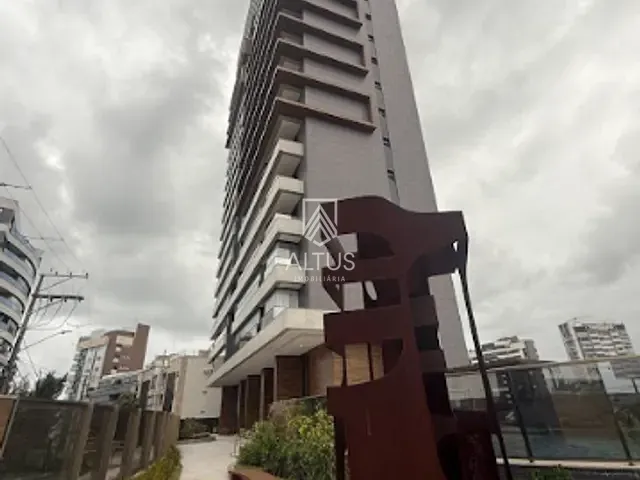 Apartamento 4 quartos e 1 banheiro, à venda, no bairro Barra em Salvador