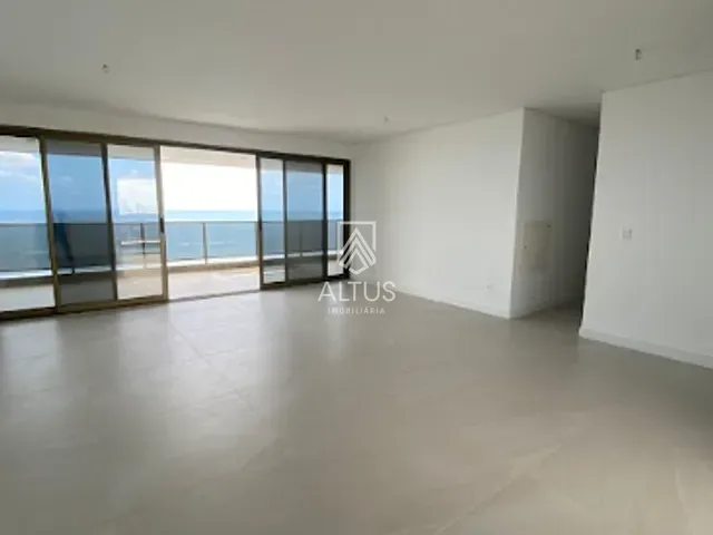 Apartamento 4 quartos e 1 banheiro, à venda, no bairro Barra em Salvador