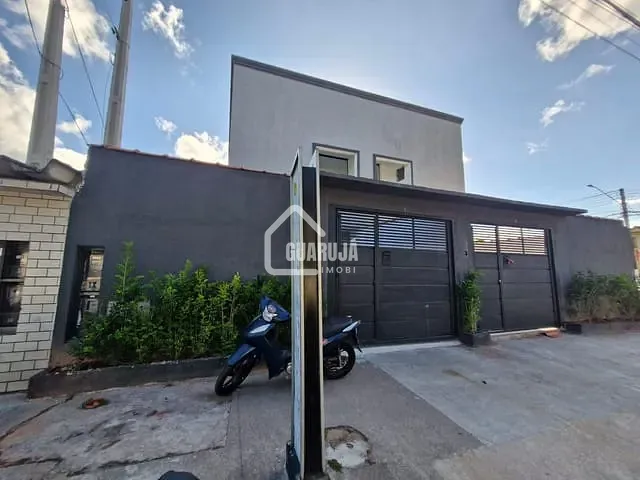 Sobrado com 50m² 2 quartos e 3 banheiros, à venda, no bairro Vila Santa Rosa em Guarujá