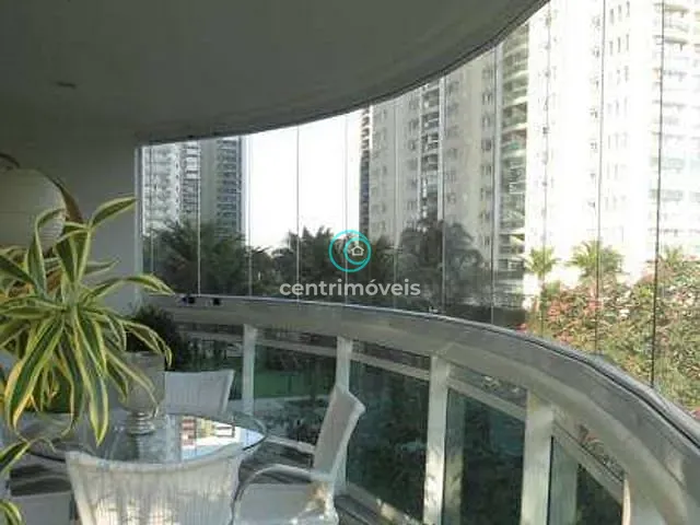Apartamento com 220m² 4 quartos e 6 banheiros, à venda, no bairro Barra da Tijuca em Rio de Janeiro