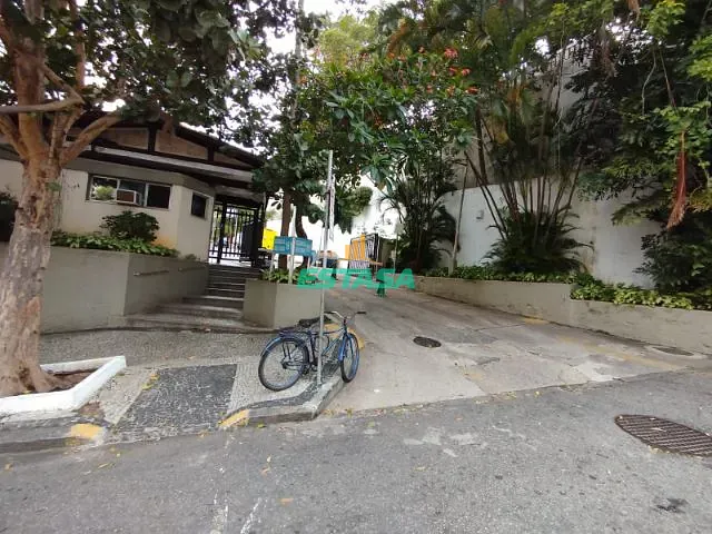 Apartamento 3 quartos e 3 banheiros, à venda, no bairro Laranjeiras em Rio de Janeiro