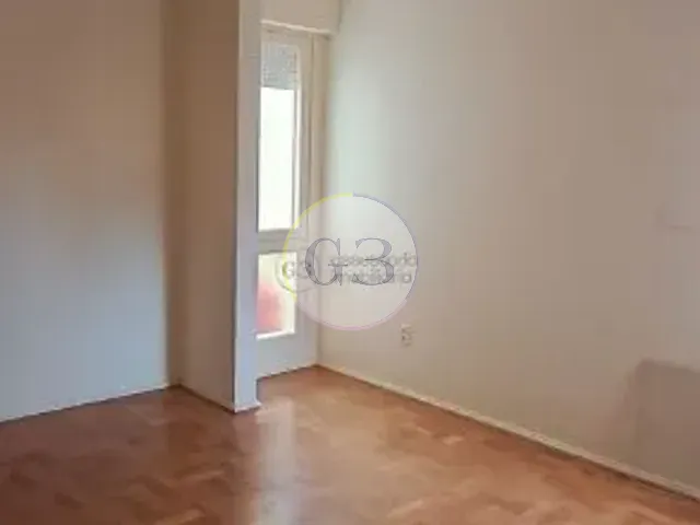 Apartamento 2 quartos e 1 banheiro, para alugar, no bairro Centro em Pelotas