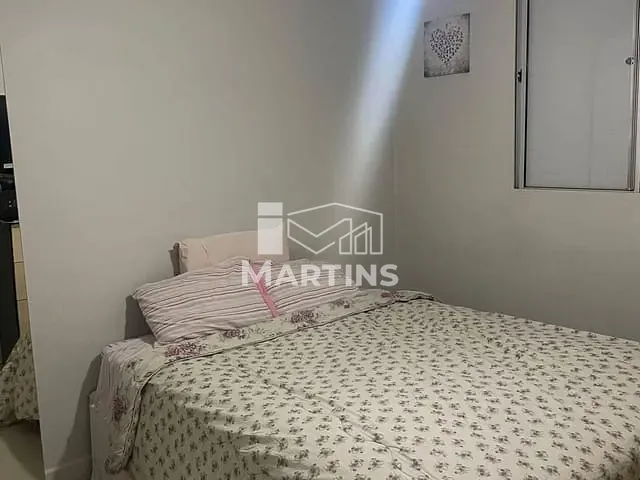 Apartamento 2 quartos e 1 banheiro, à venda, no bairro Vila Pirajussara em São Paulo