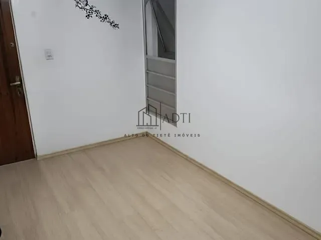 Apartamento 2 quartos e 1 banheiro, à venda, no bairro Jardim Marica em Mogi das Cruzes