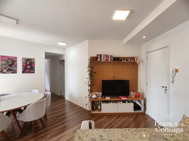 Apartamento 3 quartos e 2 banheiros, à venda, no bairro Zona 08 em Maringá