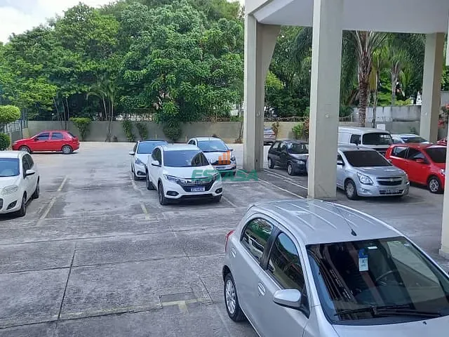 Apartamento 2 quartos e 1 banheiro, à venda, no bairro Freguesia (Jacarepaguá) em Rio de Janeiro