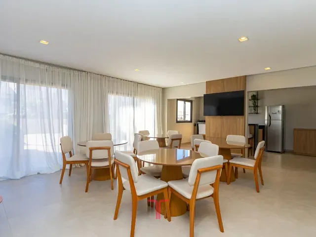 Apartamento com 28m² 1 quarto e 1 banheiro, para alugar, no bairro Portão em Curitiba
