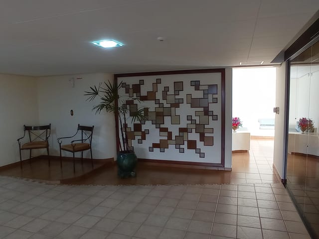 Foto do Apartamento - Apartamento à venda 3 Quartos, 1 Suite, 1 Vaga, 123.37M², Centro, Londrina - PR | Ed. Casablanca | Imobiliária Brasil