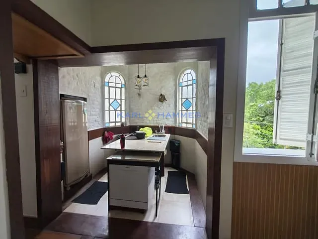 Apartamento 1 quarto e 1 banheiro, à venda, no bairro Independência em Petrópolis