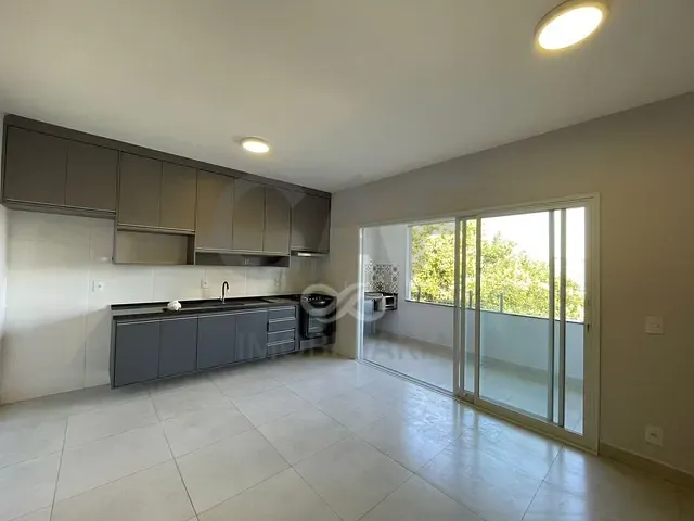 Apartamento com 75m² 2 quartos e 3 banheiros, para alugar, no bairro Parque Dos Ipês em Jaguariúna