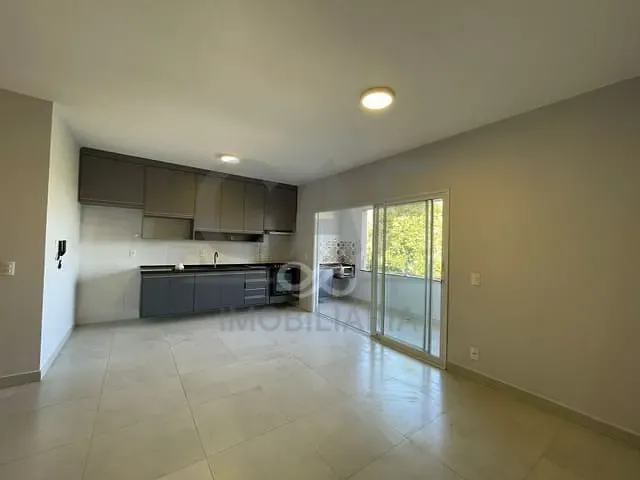 Apartamento com 75m² 2 quartos e 3 banheiros, para alugar, no bairro Parque Dos Ipês em Jaguariúna