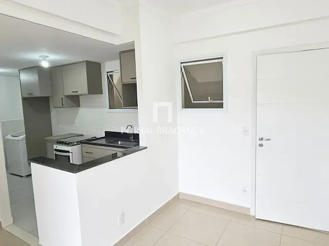 Apartamento 2 quartos e 1 banheiro, à venda ou para alugar, no bairro Centro em Bragança Paulista