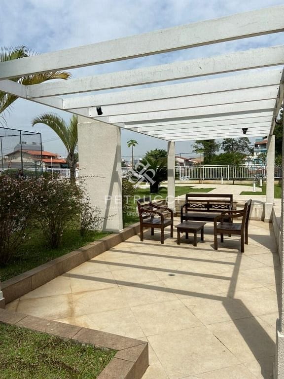 Apartamento à venda com 3 quartos, 71m² - Foto 4