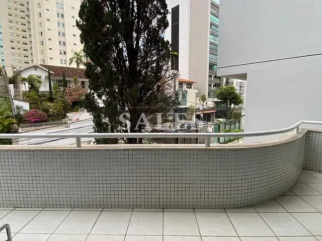 Apartamento com 206m² 3 quartos e 4 banheiros, à venda, no bairro Centro em Juiz de Fora