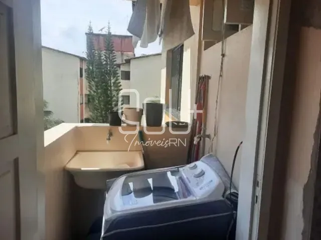Apartamento 2 quartos e 1 banheiro, à venda, no bairro Emaús em Parnamirim