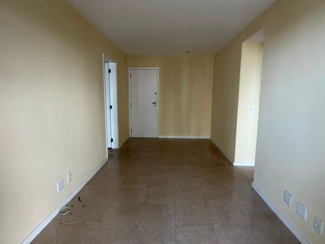 Apartamento com 70m² 2 quartos e 1 banheiro, para alugar, no bairro Barra da Tijuca em Rio de Janeiro