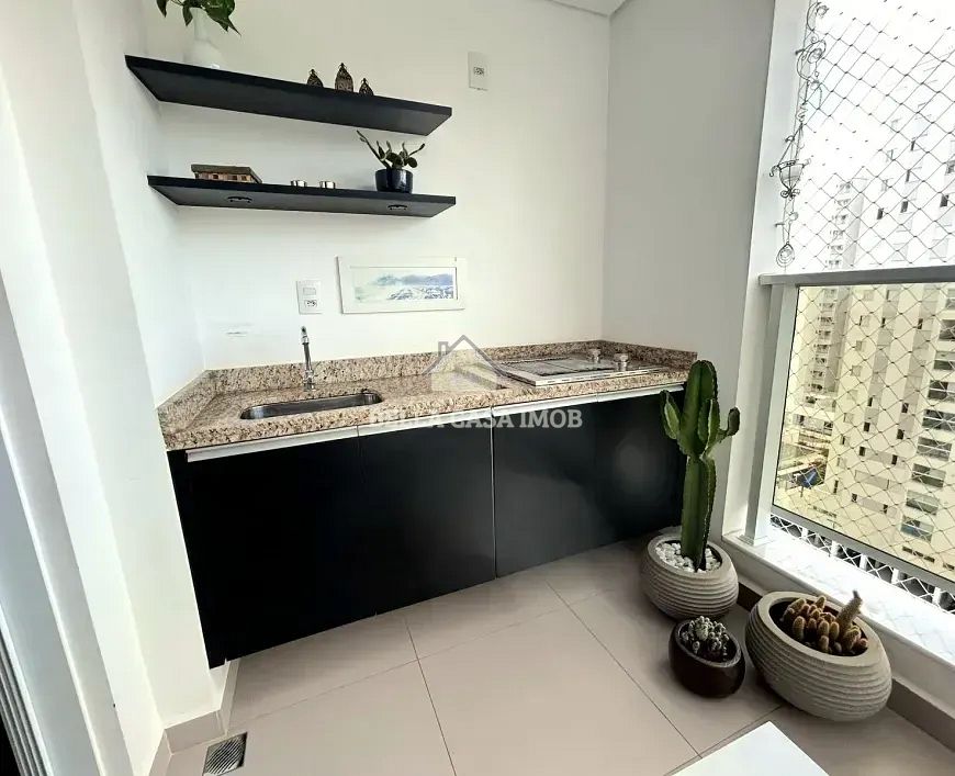 Apartamento à venda com 3 quartos, 93m² - Foto 4