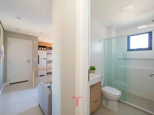 Apartamento com 32m² 1 quarto e 1 banheiro, para alugar, no bairro Capão Raso em Curitiba
