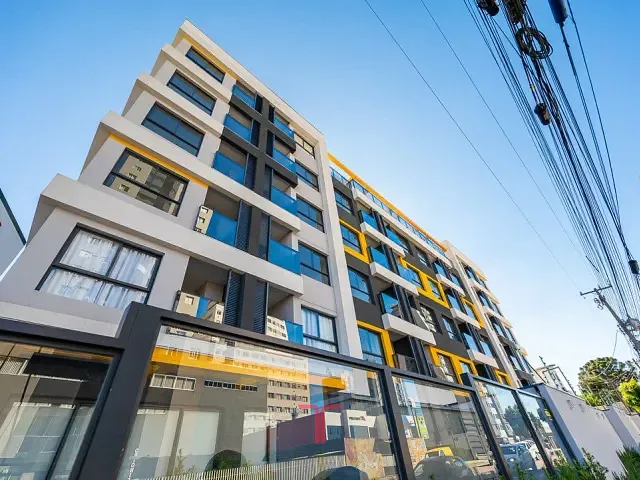 Apartamento com 32m² 1 quarto e 1 banheiro, para alugar, no bairro Capão Raso em Curitiba