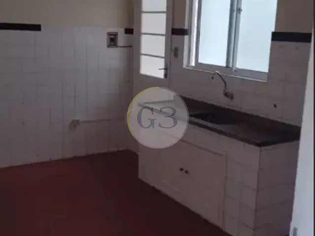 Apartamento 3 quartos e 2 banheiros, para alugar, no bairro Centro em Pelotas