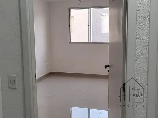 Apartamento 2 quartos e 1 banheiro, à venda, no bairro Jardim Petrópolis em Cotia