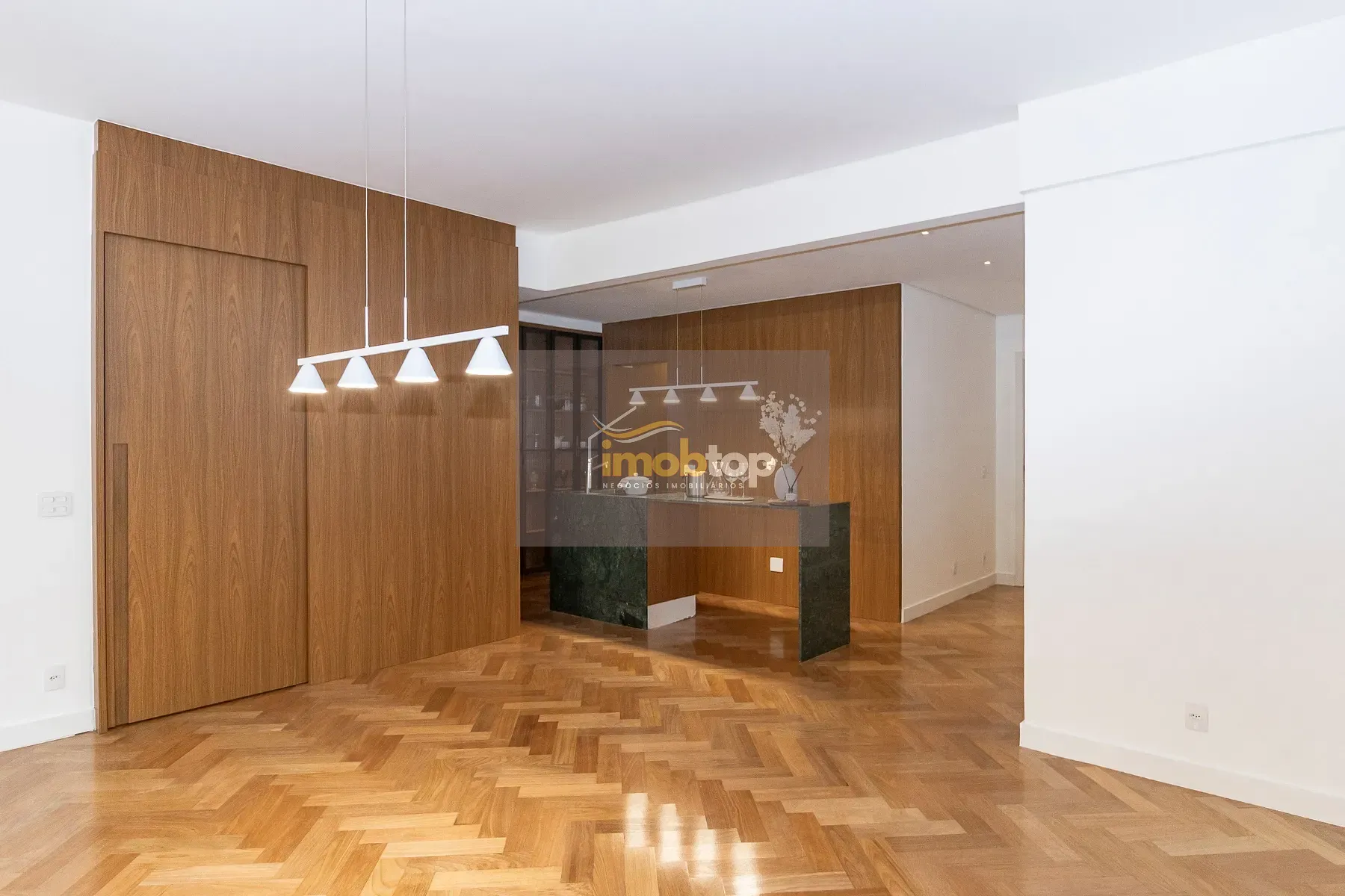 Apartamento, 3 quartos, 168 m² - Foto 2